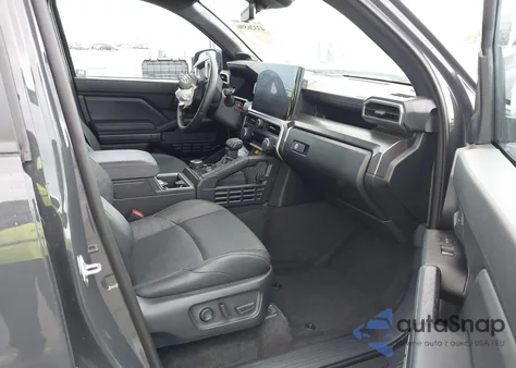 2025 Toyota 4Runner Hybrid Trd Off Road Premium z USA, uszkodzony, nr VIN JTEVB5BRXS5007032